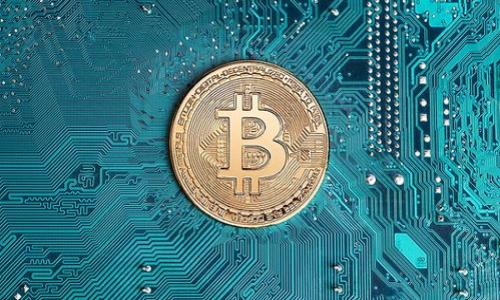 多签钱包是什么意思

多签钱包（Multi-Signature Wallet）是一种加密货币钱包，它需要多个私钥的签名才能完成一笔交易，从而增加了安全性和控制权。与传统的钱包相比，多签钱包能够防止单一钥匙丢失或被盗的风险，因为它要求多个地址中的签名才能授权转账。通常，这种钱包在企业财务管理、合伙人之间的资金管理、以及需要高安全性的场合中使用。

### 一、什么是多签钱包？

多签钱包的基本概念是将权限分散给多个参与者或设备。在一个多签钱包中，设置了多个私钥，进行交易时必须要有一定数量的私钥进行签名才能完成交易，这意味着即使一个私钥泄露，黑客也无法仅凭这一把钥匙转移资产。

### 二、多签钱包的工作原理

多签钱包在其地址中包含多个公钥，每个公钥都有一个相对应的私钥。在进行交易时，系统会检查哪些私钥需要被用来签名交易。例如，在一个2-of-3的多签配置中，三个参与者中至少需要两个签名才能完成一笔交易。这样设定不仅能提高安全性，还能增加透明度。

### 三、多签钱包的应用场景

多签钱包在许多场景中都可以发挥作用，比如：
ul
  listrong企业财务管理：/strong企业可以设置多签钱包，确保公司账户的资金支出需要经过多个关键决策者的批准，同时防止单一员工滥用资金。/li
  listrong合伙人资金管理：/strong合伙创业时，合伙人可以利用多签钱包共同管理企业的投入资金，确保每笔资金的使用都需要双方或多方的同意。/li
  listrong家族资产管理：/strong家族之间可以使用多签钱包进行共同资产管理，让一部分家族成员控制资产，防止随意转移。/li
/ul

### 四、多签钱包的安全性分析

虽然多签钱包大大提高了加密货币的安全性，但它并不是绝对安全的。仍然存在一些潜在的风险，比如私钥管理、设计缺陷等。因此，用户在设置多签钱包时需要确定合理的参与者配置，以及使用高质量的技术服务。

### 五、多签钱包的优缺点

多签钱包的优点包括：
ul
  li增强的安全性：需要多个私钥的签名，降低了资产被盗风险。/li
  li更好的透明度：所有参与者都能看到交易记录，避免了单独操控的风险。/li
/ul

而缺点则有：
ul
  li使用复杂性：配置和管理相对传统钱包更复杂，不适合所有用户。/li
  li签名延迟：需要多个参与者签名时，可能导致交易延迟。/li
/ul

### 六、如何创建和使用多签钱包

创建多签钱包的步骤通常包括选择支持多签的钱包服务、设置必要的参与者和公钥，决定每次交易时需要的签名数量，最后确认并保存每个私钥的安全。使用过程中，用户需要对参与者的私钥进行管理，小心防止丢失或泄露。

### 结束语

综上所述，多签钱包是一种功能强大且安全性高的加密货币钱包，适合需要多方协作的资金管理场景。通过合理设置和使用，可以有效保护用户的资产。

---

通过以上内容，我们可以深入探讨与多签钱包相关的问题：

1. **多签钱包如何提高安全性？**
2. **如何选择适合的多签钱包服务？**
3. **多签钱包配置时需要考虑哪些因素？**
4. **多签钱包在法律和合规上的应用有哪些？**
5. **与传统钱包相比，多签钱包如何影响用户体验？**
6. **多签钱包未来的发展趋势是什么？**

如果需要更详细的探讨，可以继续扩展到每一个问题。